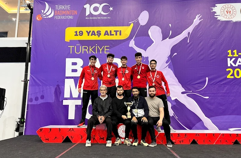 Büyükşehir’in Badminton Takımı Türkiye Şampiyonu oldu