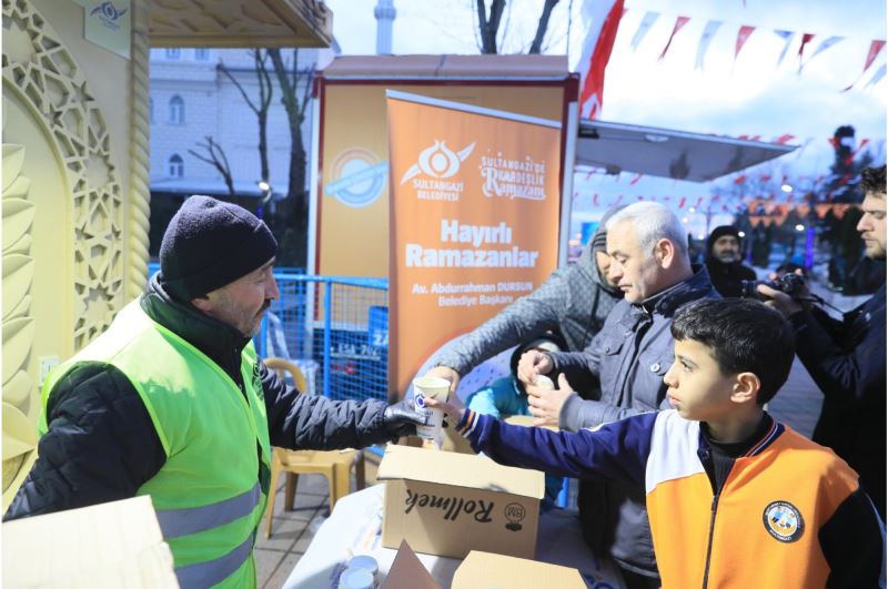 Sultangazi Belediyesi’nden İftarda Sıcacık Çorba İkramı