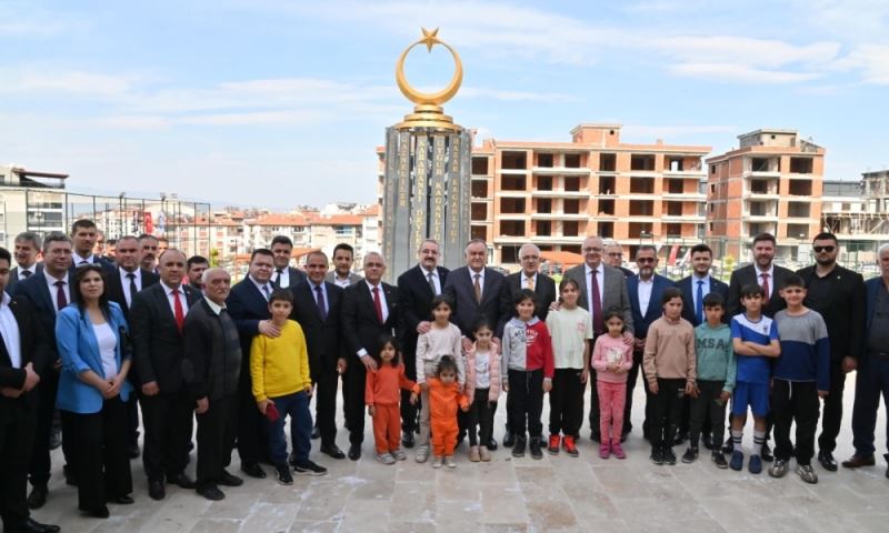 Başkan Ergün, Türk Dünyası Parkını İnceledi