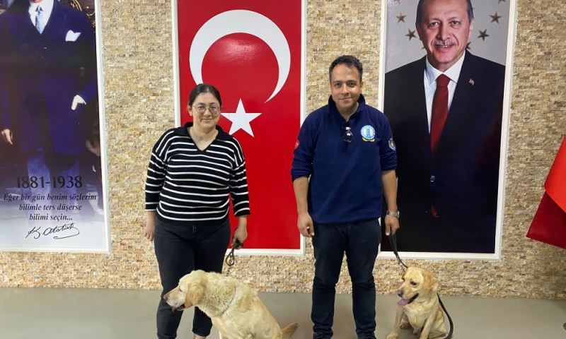 Terapi Köpekleri Engelli ve Yaşlı Vatandaşlarla Buluştu