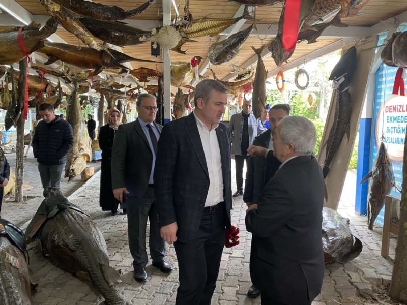 Bayram Şenocak Türkiye Deniz Canlıları Müzesi’ni ziyaret etti