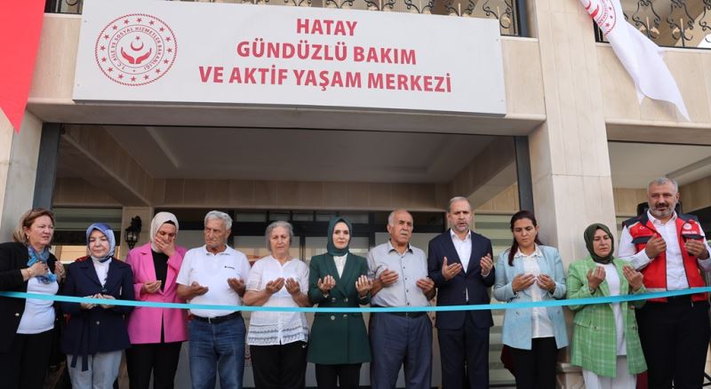 Bakanımız Göktaş, Hatay Gündüzlü Bakım ve Aktif Yaşam Merkezinin Açılışını Yaptı