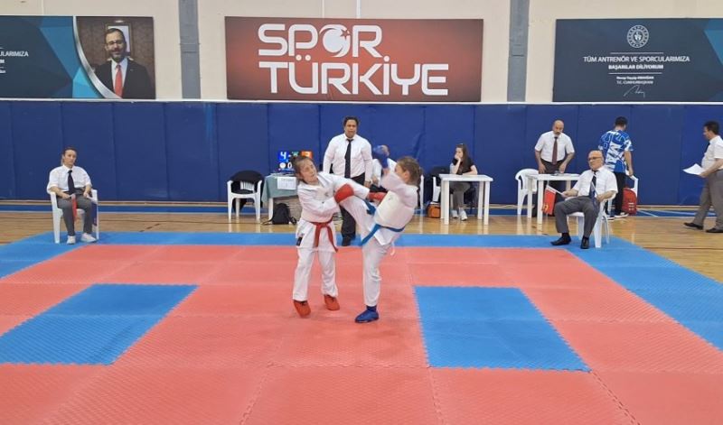 Keşan Belediyespor Kırklareli İller Arası Karate Şampiyonasına damga vurdu