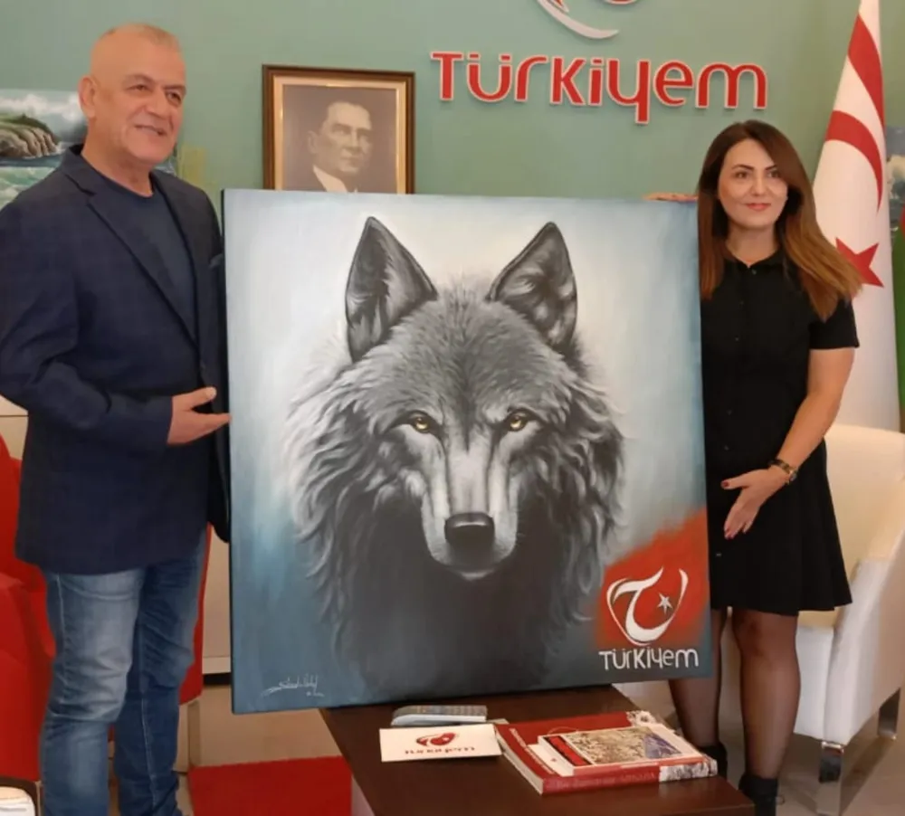 Türk Ressam Muhteşem Bir Bozkurt Yaptı