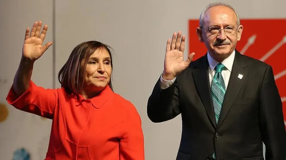 Kemal Kılıçdaroğlu ve Eşi Trafik Kazası Geçirdi