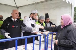 BALIK EKMEK SEVERLER HEKİMBAŞI PAZARINDA BULUŞTU