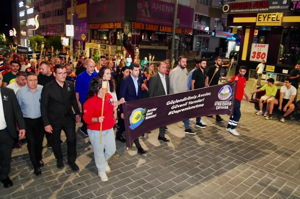 17 AĞUSTOS DEPREMİ’NDE YAŞAMINI YİTİRENLER UNUTULMADI