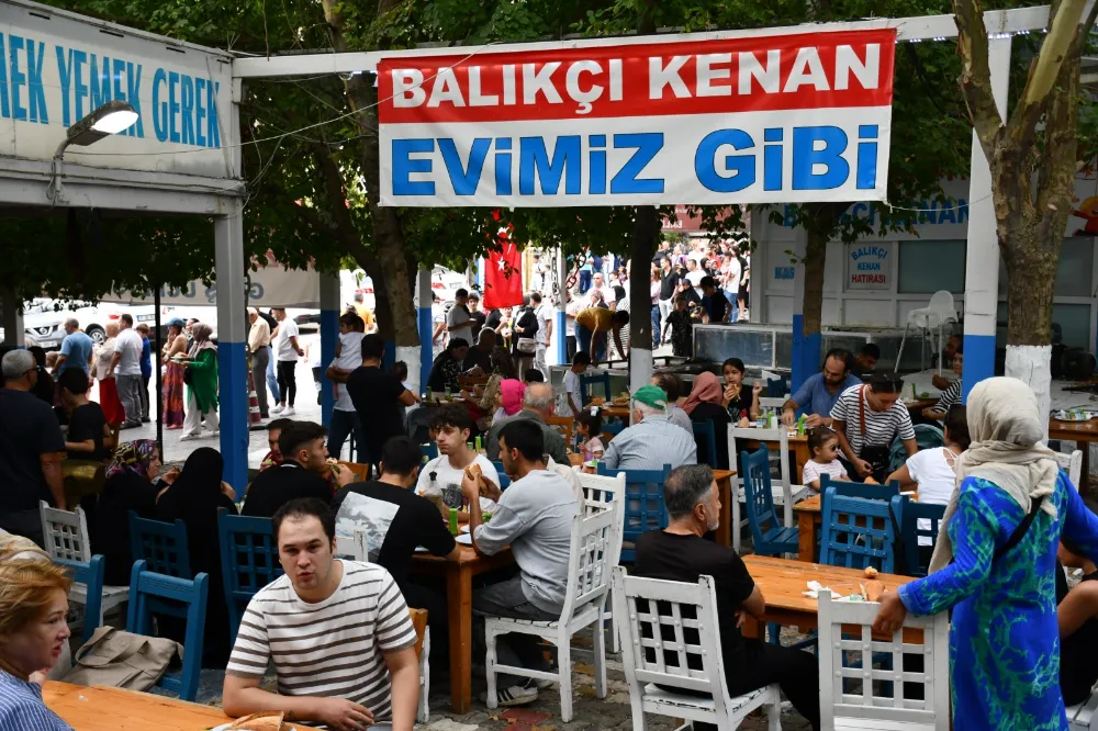 Zafer Bayramı’nda Balık Ekmek Coşkusu