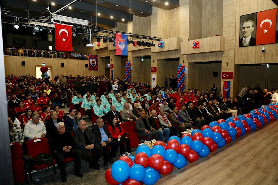 Niğde halkı, Niğtaş A.Ş.'nin Niğde Belediye Spor’a ana sponsor olmasından büyük memnuniyet duydu. Törene katılım oldukça yoğundu ve şehir, bu güçlü sponsorluk desteğiyle sporun gücünü bir kez daha hissetti. Niğde, Niğtaş ile yeni bir döneme adım atıyor.