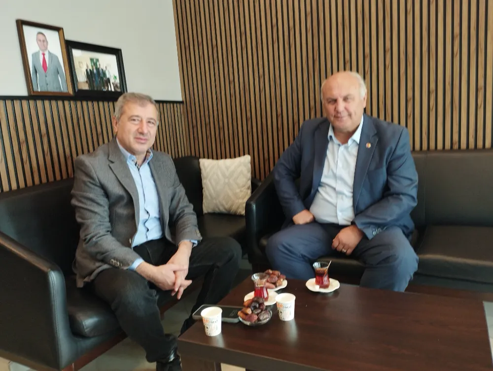 “Başkan Abdülmenaf Batur’dan Rafet Barka’ya Umre Ziyareti”