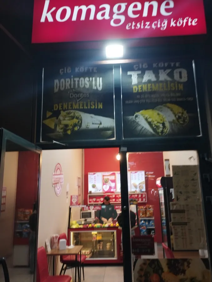 Bahçekent Komagene şubesi dış cephe, gece görüntüsü, çiğ köfte restoranı