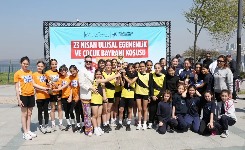 Çocuklar 23 Nisan İçin Koştu