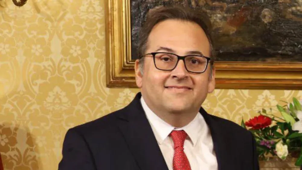 Malta Büyükelçisi Erdeniz Şen Hayatını Kaybetti