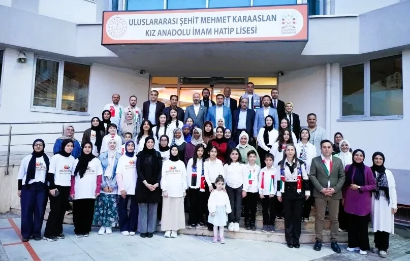 Bir Millet, Bir Yürek