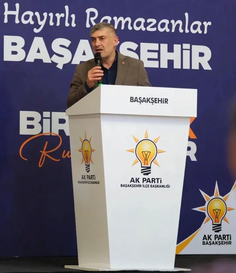 Feti Ahmet Balin Bahçeşehir’de düzenlenen 450 kişilik Ramazan iftar programında konuşma yaparken, birlik ve beraberlik mesajı verdi