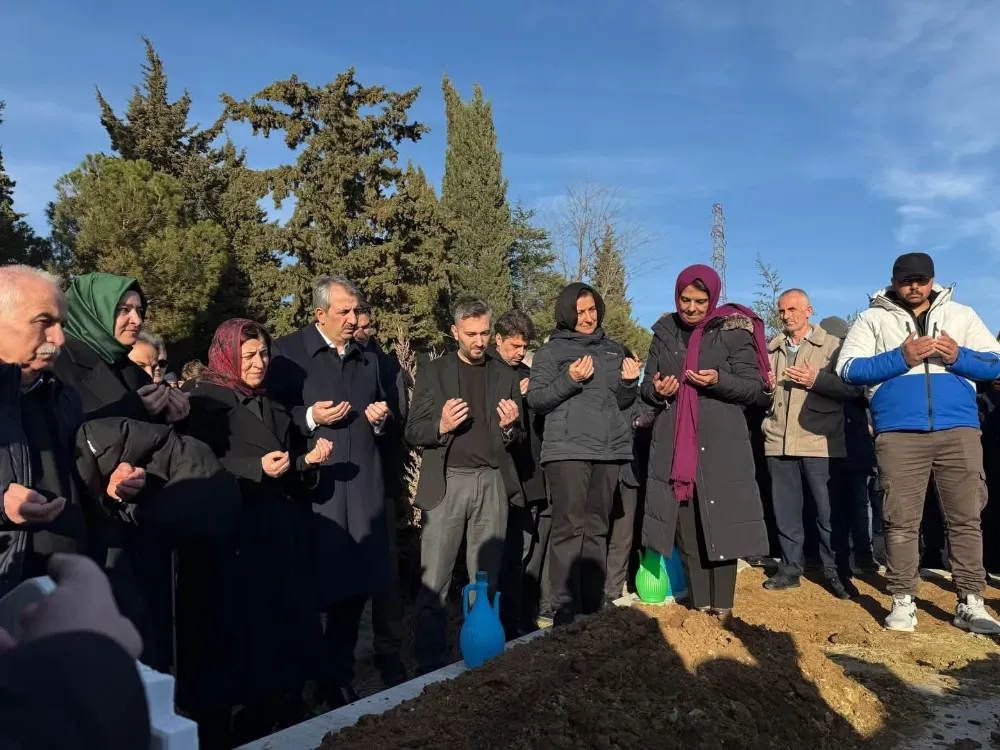 Fatma Aksal'ın Babası Mustafa Aksal Son Yolculuğuna Uğurlandı