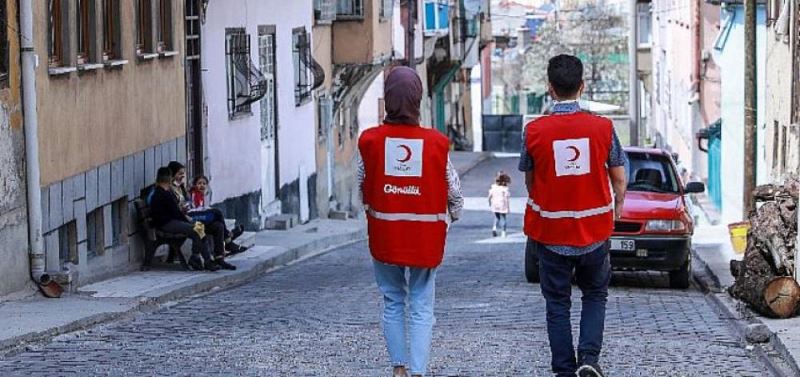 Kizilay Gönüllüleri Ramazan bereketini tüm Türkiye’ye tasiyor