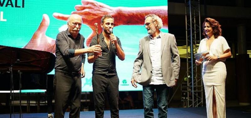 Altin Koza’da Onur Ödülleri Hale Soygazi ve Müjdat Gezen’e Verildi