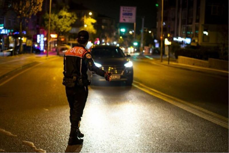 Kisitlamalara uymayan 40 bin kisi hakkinda islem yapildi