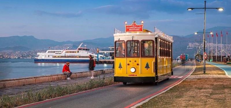 Nostaljik tramvayin güzergahi geçici olarak degistirildi