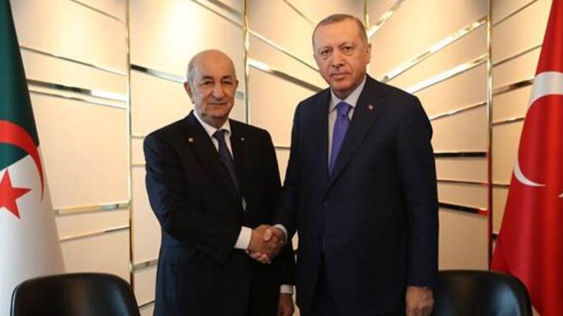 Baskan Erdogan Cezayir Cumhurbaskani ile görüstü