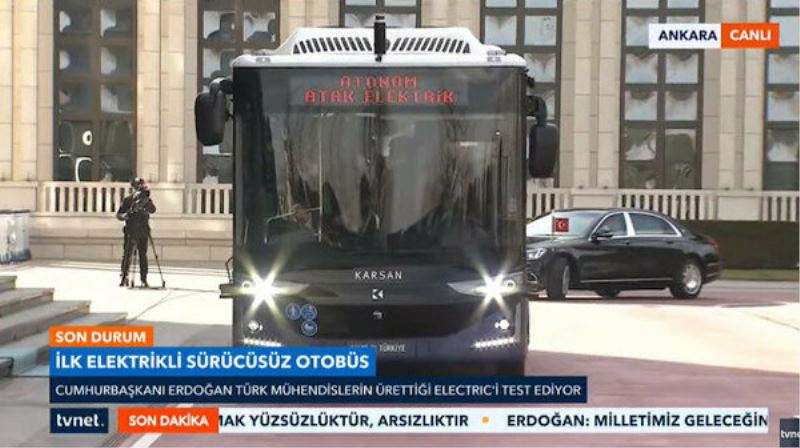 Cumhurbaskani Erdogan sürücüsüz otobüsün ilk yolcusu