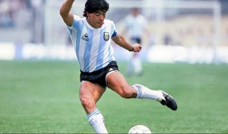 Diego Maradona hayatini kaybetti!